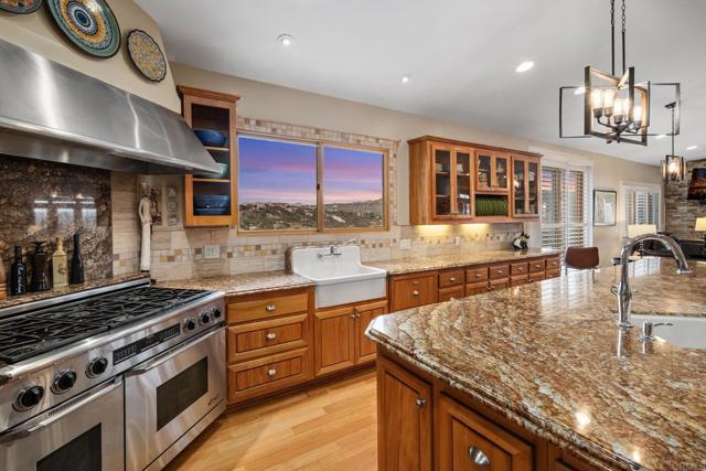 18351 WOODS HILL, Ramona CA: https://media.crmls.org/mediaz/3db930c0-d8f8-4149-8697-9ab2647aae94.jpg