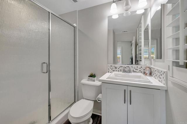 21408 Trail Ridge Drive, Escondido CA: https://media.crmls.org/mediaz/3db9d606-e97a-475e-ad3a-1e38f1930253.jpg
