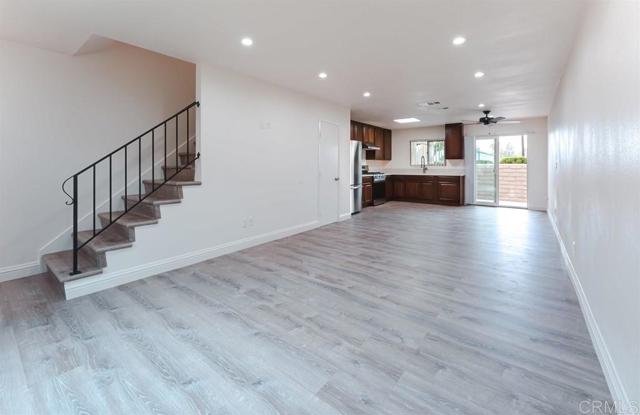 Image 1 of 20 For 1119 Decker St  E