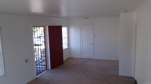 10407 Pontiac Street, Oakland CA: https://media.crmls.org/mediaz/3dba9074-fd71-41c5-8365-d013b34d8486.jpg