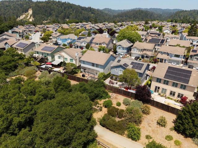 141 Navigator Drive, Scotts Valley CA: https://media.crmls.org/mediaz/3dbb9014-7648-40f6-9ac6-6c2fa767c15c.jpg
