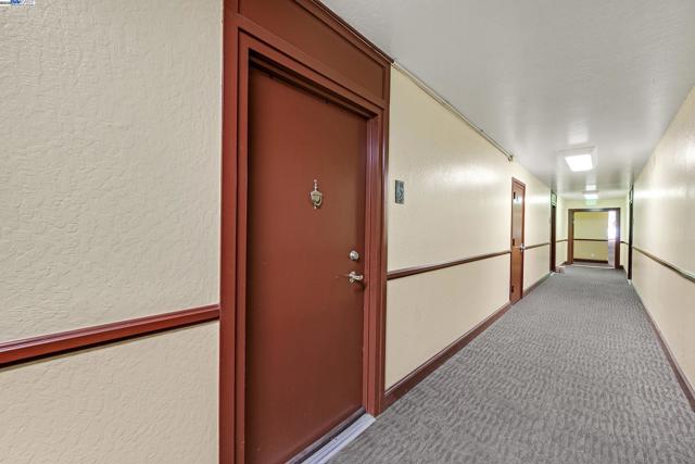 1087 Murrieta Blvd, Livermore CA: https://media.crmls.org/mediaz/3dbbb908-9afd-4fbb-af49-fcd42a9ab441.jpg