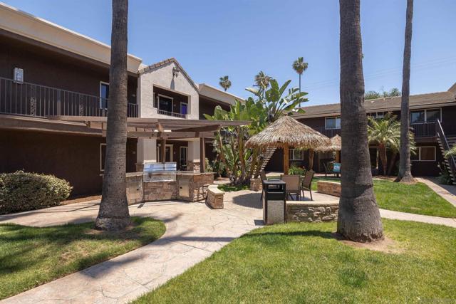 800 N Mollison Ave, El Cajon CA: https://media.crmls.org/mediaz/3dbbe2aa-601b-47e8-ac80-679fd4079338.jpg