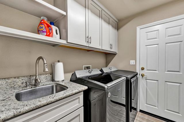 Detail Gallery Image 31 of 54 For 1463 Belmont Park Rd, Oceanside,  CA 92057 - 5 Beds | 3 Baths