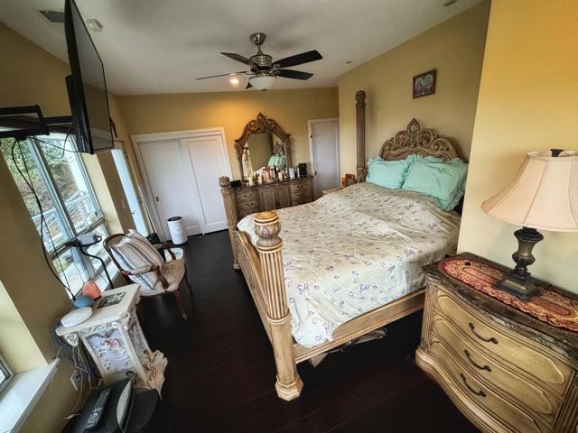 2612 Hallmark Drive, Belmont CA: https://media.crmls.org/mediaz/3dbc4b99-90c2-4247-b151-863c844da84e.jpg