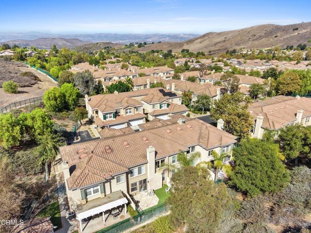 Detail Gallery Image 36 of 46 For 596 Fenwick Way #C,  Simi Valley,  CA 93065 - 3 Beds | 2/1 Baths
