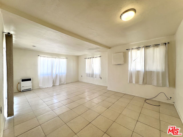 6391 Ruth Drive, Yucca Valley CA: https://media.crmls.org/mediaz/3dbccda6-7300-485e-a1f6-ef04411a7248.jpg