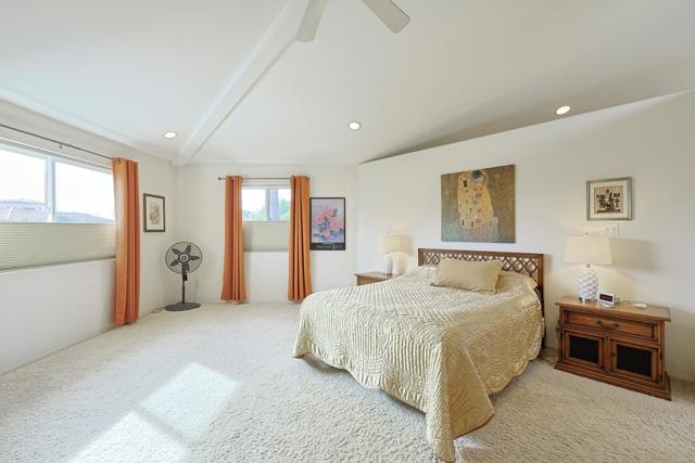 638 Margarita Ave, Coronado CA: https://media.crmls.org/mediaz/3dbf8768-12f6-4796-9903-3fa42b12e539.jpg