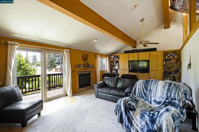 2266 E Main Street, Quincy CA: https://media.crmls.org/mediaz/3dbfe145-4303-4032-a8c9-01bba8f1ce43.jpg