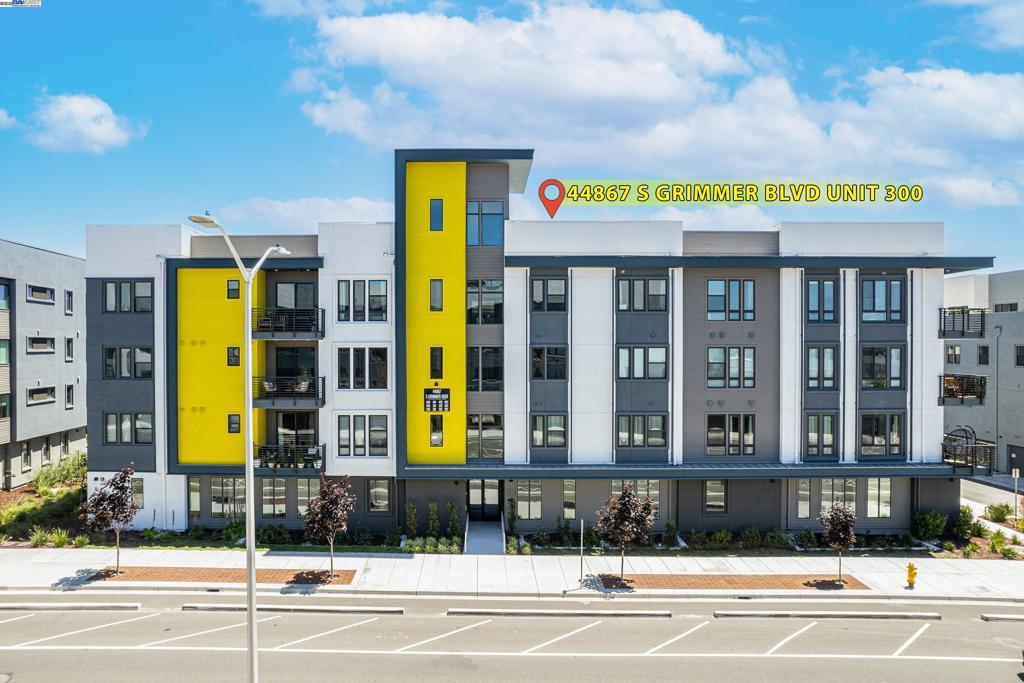 44867 S Grimmer Blvd #300