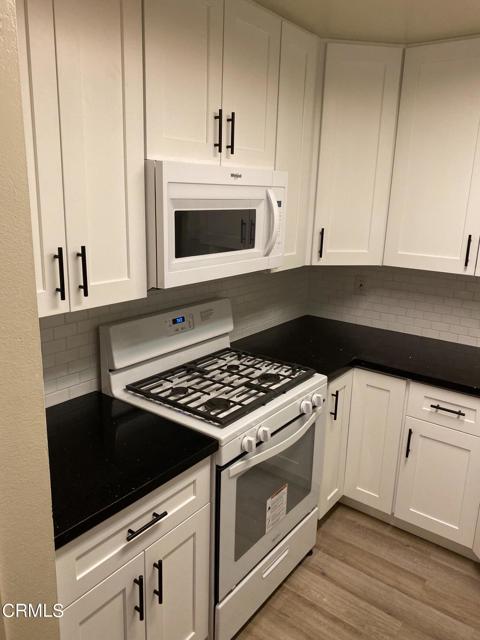 Detail Gallery Image 4 of 15 For 1772 Sinaloa Rd #185,  Simi Valley,  CA 93065 - 2 Beds | 2 Baths