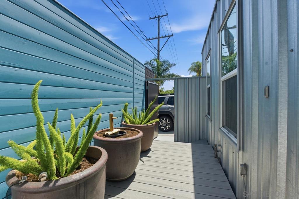 1007 Robinson Ave - photo 3