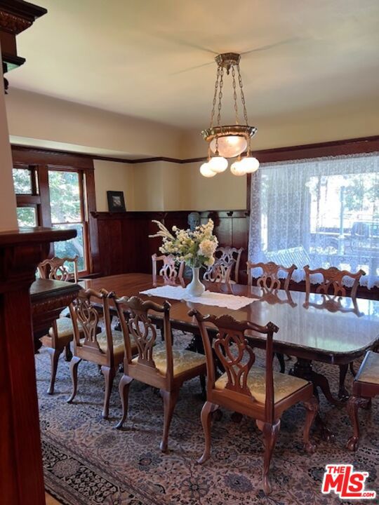 1340 Carroll Avenue, Los Angeles CA: https://media.crmls.org/mediaz/3dc3f555-a8a1-4d1c-9a61-a388831a98d8.jpg