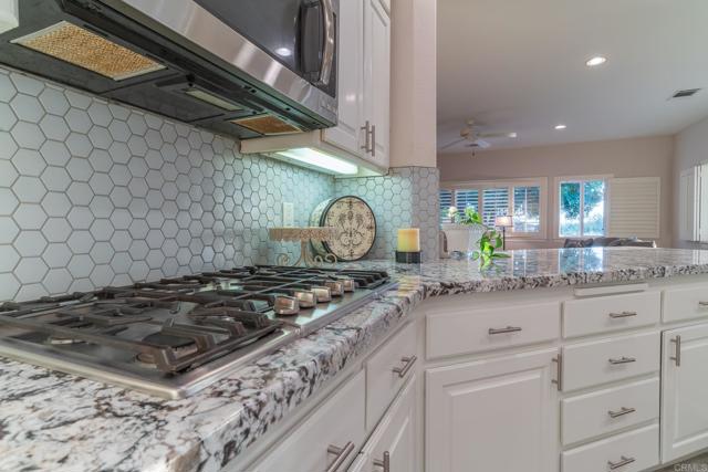 30646 Red Hawk Road, Valley Center CA: https://media.crmls.org/mediaz/3dc57e4b-5386-44c1-9ca7-dce1cbd0b354.jpg