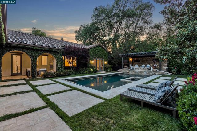 160 Camille Ave, Alamo CA: https://media.crmls.org/mediaz/3dc626c0-a34f-4378-a72c-6ef8749f07fd.jpg
