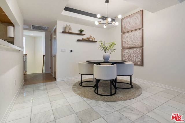 171 N Church Lane, Los Angeles CA: https://media.crmls.org/mediaz/3dc8b574-216e-4b8a-b8fb-042592066a91.jpg