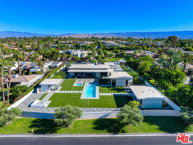 6 Big Sioux Road, Rancho Mirage CA: https://media.crmls.org/mediaz/3dc93dc8-ba04-4441-a42e-59e853c738ac.jpg