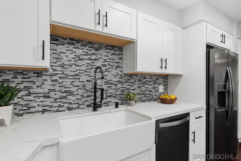 200 Harbor Dr - photo 7