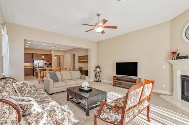 1575 Sunflower Drive, Hollister CA: https://media.crmls.org/mediaz/3dca0566-b1c5-438c-a827-d99a1250bc01.jpg