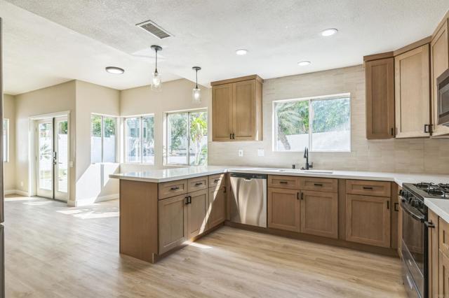 Detail Gallery Image 14 of 36 For 40550 Ventana Ct, Palm Desert,  CA 92260 - 3 Beds | 2/1 Baths