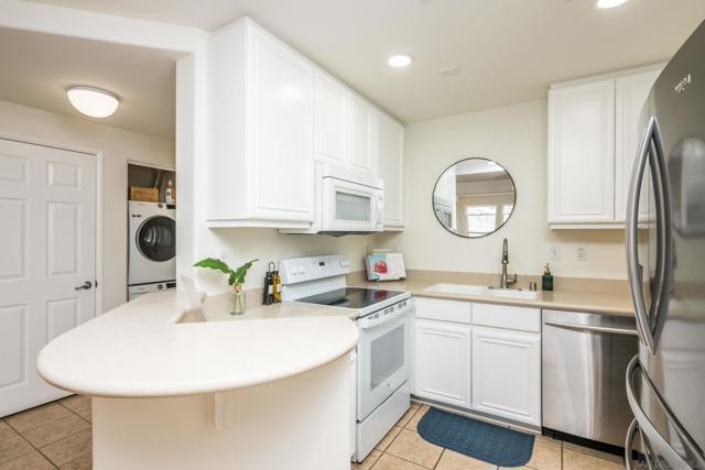 350 K St, San Diego CA: https://media.crmls.org/mediaz/3dcb6e00-cc77-4c26-b732-b2e560142bfa.jpg