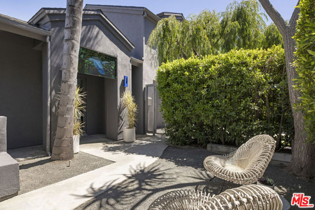 2264 Moreno Drive, Los Angeles CA: https://media.crmls.org/mediaz/3dcc689b-6cc7-4bf2-8e7b-8d21cba3436c.jpg