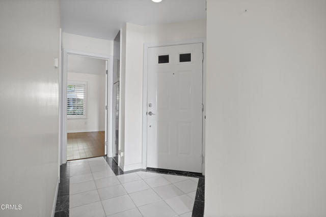 1200 Pacific Coast Highway, Huntington Beach CA: https://media.crmls.org/mediaz/3dcca1d8-b430-4b10-8f94-1210a4195e45.jpg