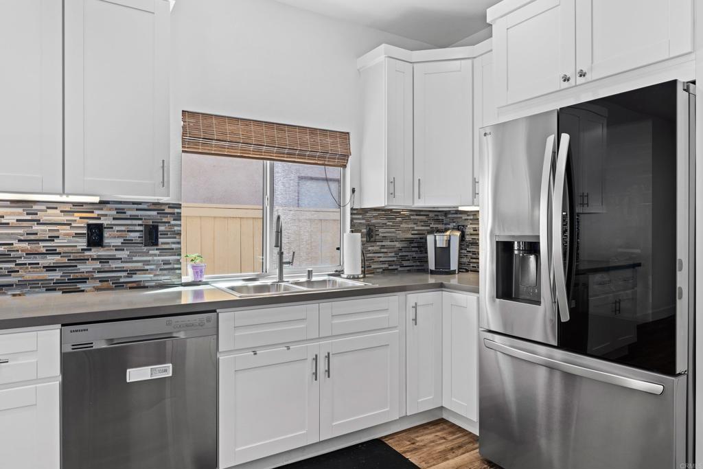 765 Avenida Abeja - photo 20