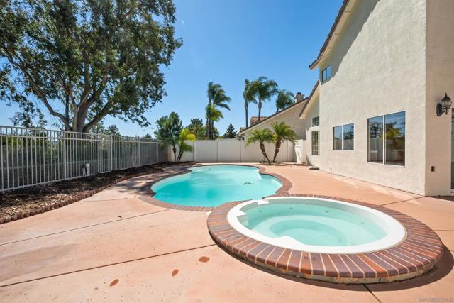 43072 Corte Tolosa, Temecula CA: https://media.crmls.org/mediaz/3dce0ea3-d570-4414-bbb7-d0bbd477334a.jpg