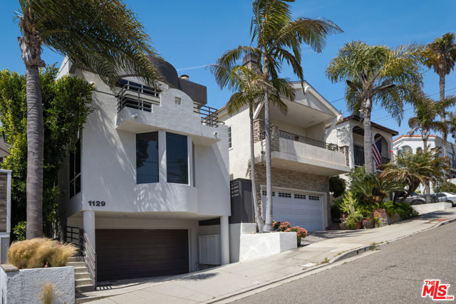 1129 2nd Street, Hermosa Beach CA: https://media.crmls.org/mediaz/3dce1091-a825-4262-8d15-011e2e4c53d5.jpg