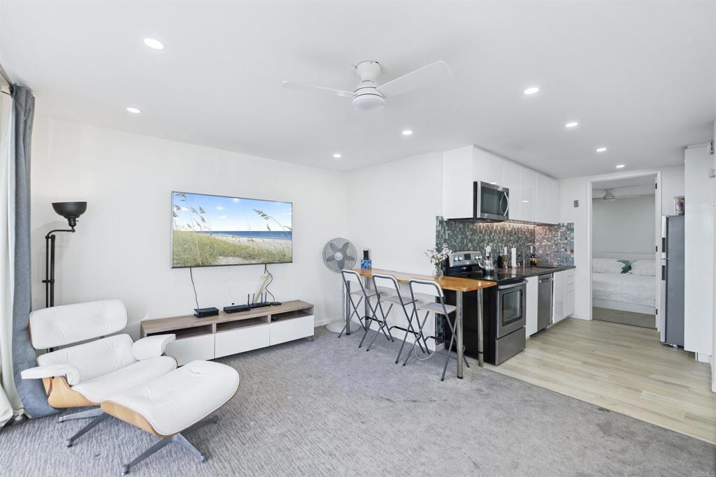 725 Redondo Court - photo 10