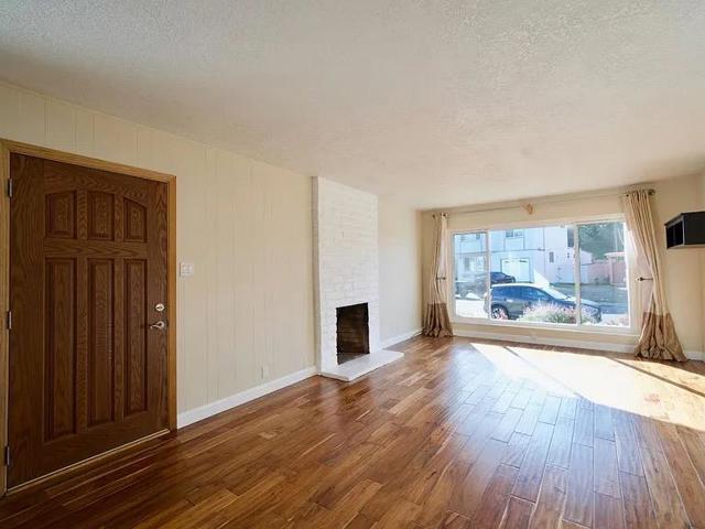 621 Forest Lake Drive, Pacifica CA: https://media.crmls.org/mediaz/3dcf8043-b454-4367-bf27-2506d3c750e1.jpg