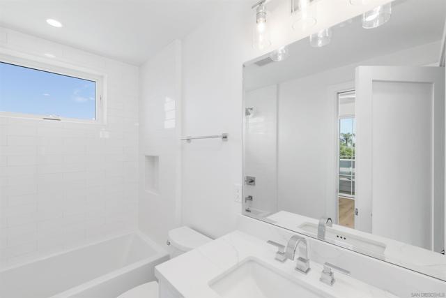 Image 12 of 17 For 1025 5th St  