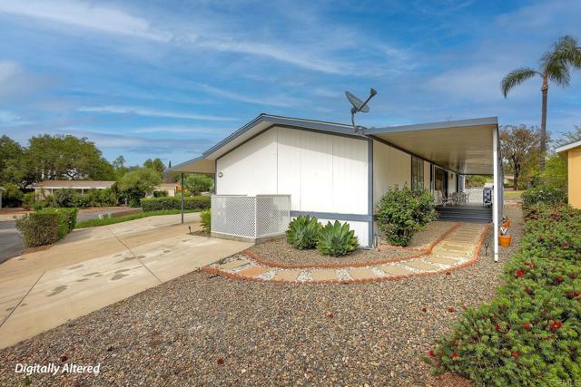 Detail Gallery Image 2 of 38 For 18218 Paradise Mountain Rd Spc 16 #LOT 16,  Valley Center,  CA 92082 - 2 Beds | 2 Baths