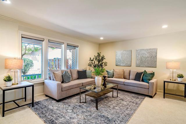 216 Salamanca Ct, San Ramon CA: https://media.crmls.org/mediaz/3dcfdd90-e9ea-460d-a713-c46930eaf81b.jpg