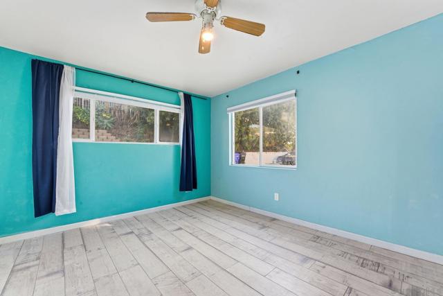6431 37 Madrone Ave, San Diego CA: https://media.crmls.org/mediaz/3dd041ff-3d87-48ec-8627-2e3ed49ae973.jpg