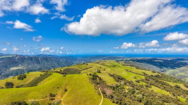 500 El Caminito Road, Carmel Valley CA: https://media.crmls.org/mediaz/3dd04b7f-cd0d-45e2-943c-3c44124c3542.jpg