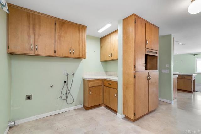 Detail Gallery Image 32 of 52 For 2382 Mirador, Vista,  CA 92084 - 3 Beds | 2/1 Baths