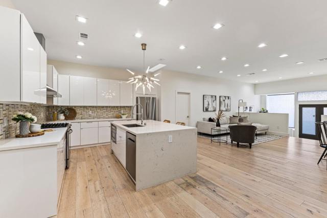 6423 California Street, San Francisco CA: https://media.crmls.org/mediaz/3dd0eec9-a866-491b-8d55-e9fa778a6134.jpg
