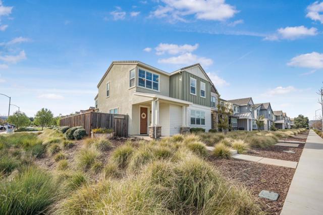 16715 Murphy Avenue, Morgan Hill CA: https://media.crmls.org/mediaz/3dd32bf5-656e-48f9-a733-1f51861eb965.jpg