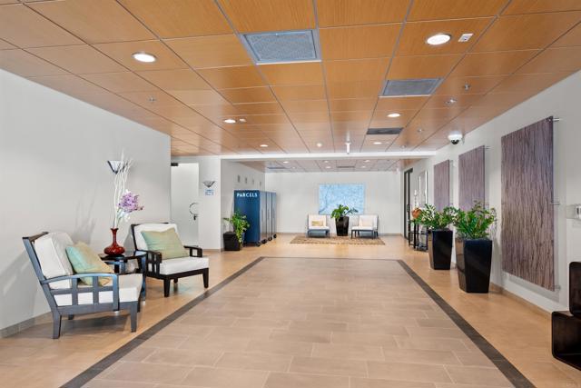 1551 4Th Avenue, San Diego CA: https://media.crmls.org/mediaz/3dd341cc-5a4c-44f3-96a7-4dcdfa1d5bbc.jpg