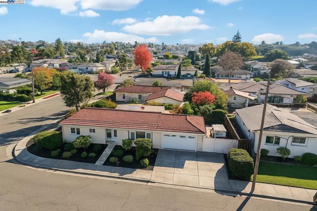 35593 Cleremont Dr, Newark CA: https://media.crmls.org/mediaz/3dd3b2ae-0f32-4ade-af7e-6f7eca09d731.jpg