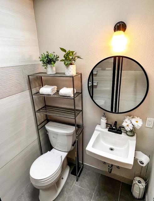 315 King Street, Redwood City CA: https://media.crmls.org/mediaz/3dd3b4f1-38e0-4400-abd9-617fdb145b68.jpg