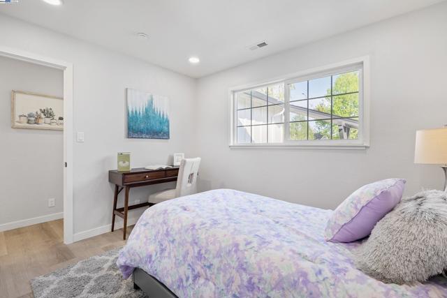 4349 La Cosa Ave, Fremont CA: https://media.crmls.org/mediaz/3dd3f8ab-c2e9-4dfc-a43e-19323de209eb.jpg