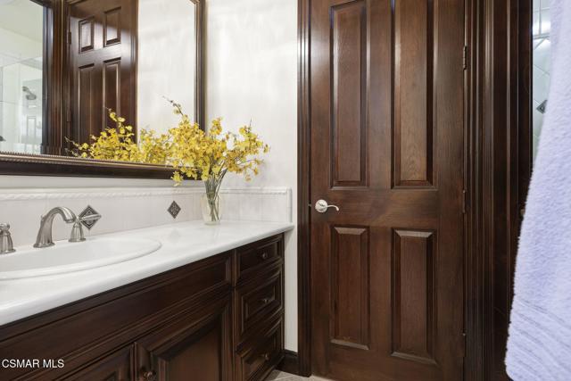 4988 Read Road, Moorpark CA: https://media.crmls.org/mediaz/3dd576bf-94e4-4a51-9c9c-a62b6a468419.jpg