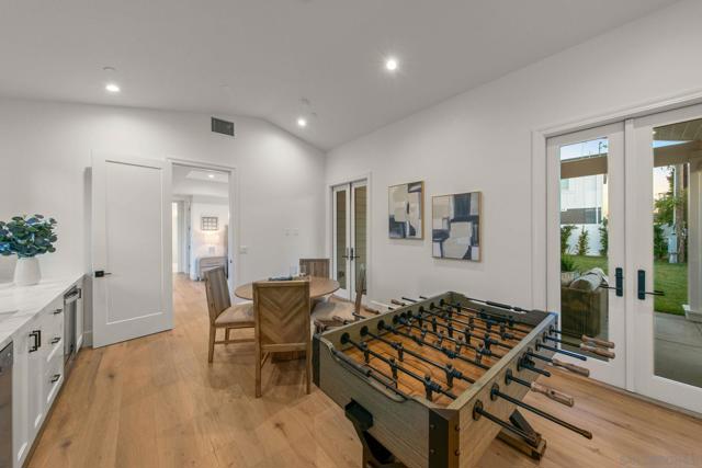 910 Balboa, Coronado CA: https://media.crmls.org/mediaz/3dd7812f-8c9b-4663-b2ab-8437af9bf507.jpg