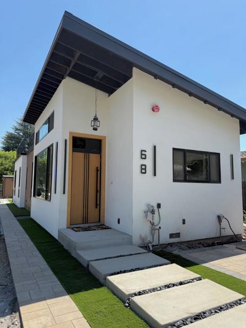 68 Page Street, Campbell CA: https://media.crmls.org/mediaz/3dd86f1d-b6c8-4449-ab5a-bf2a3b15d795.jpg