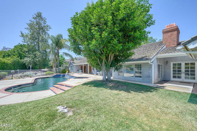 11616 E Las Posas Road, Camarillo CA: https://media.crmls.org/mediaz/3dd89a35-82d4-44b1-940b-e7f72d62a3ce.jpg