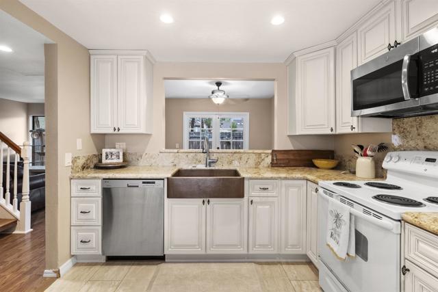 Home for Sale in Bonita