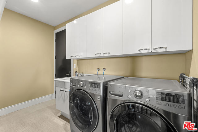 10380 Wilshire Boulevard, Los Angeles CA: https://media.crmls.org/mediaz/3ddac624-f462-42a4-8b69-bc7a78bd6348.jpg
